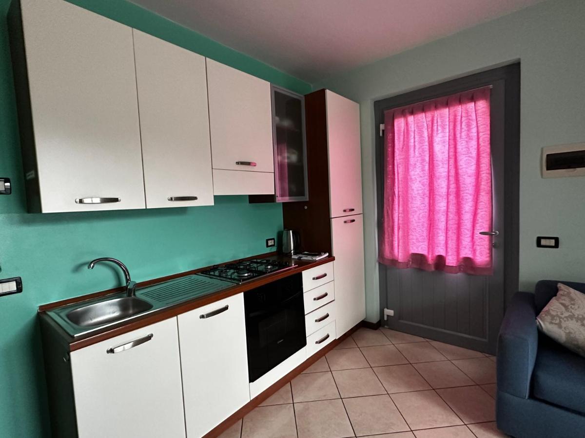 Residence Laguna Beach Pianello Del Lario Extérieur photo