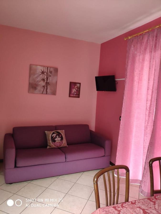 Residence Laguna Beach Pianello Del Lario Extérieur photo