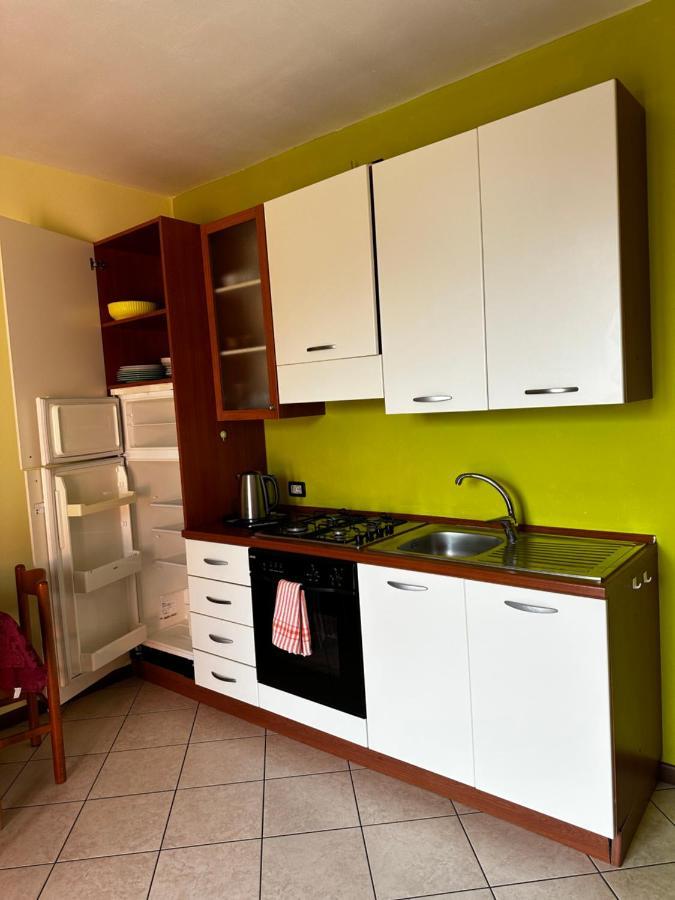 Residence Laguna Beach Pianello Del Lario Extérieur photo