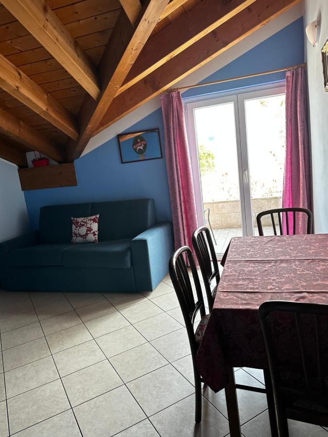 Residence Laguna Beach Pianello Del Lario Extérieur photo