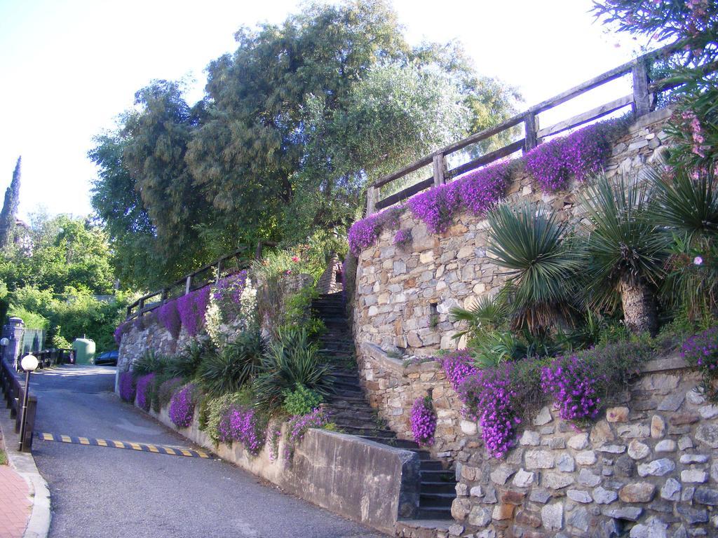 Residence Laguna Beach Pianello Del Lario Extérieur photo