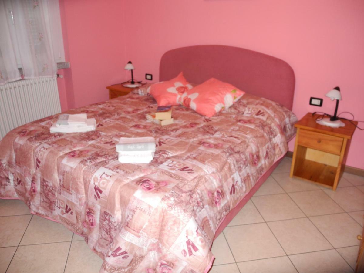 Residence Laguna Beach Pianello Del Lario Extérieur photo
